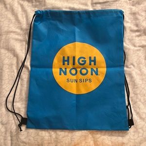 High noon sun sips drawstring bag